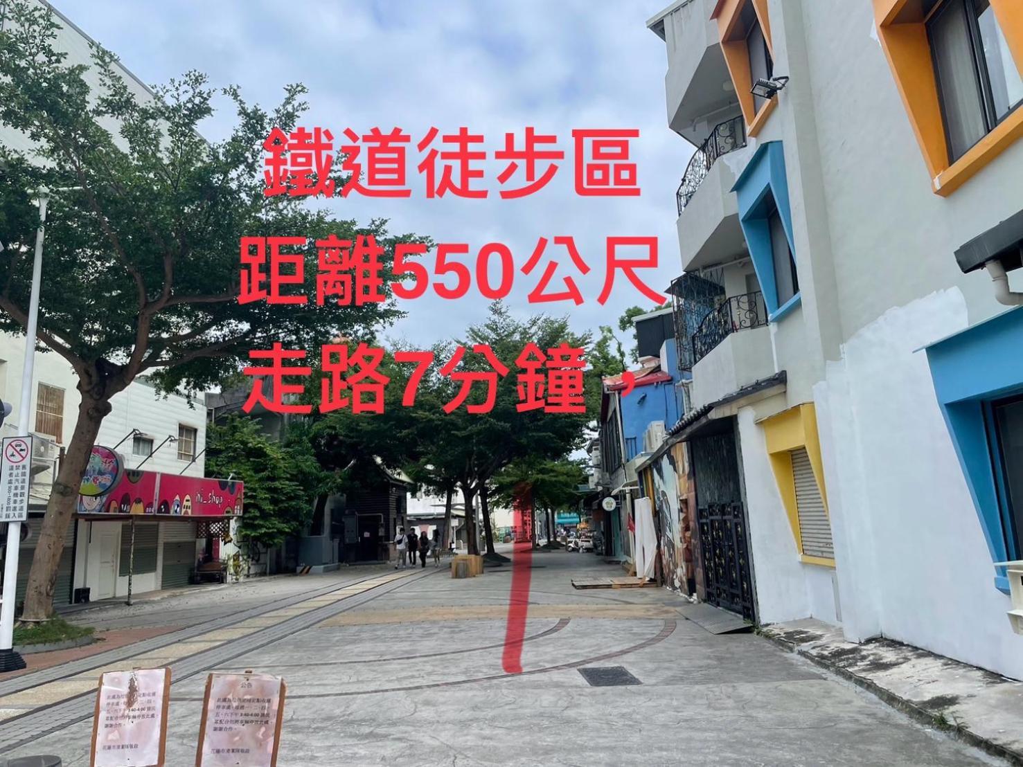小小鋼琴家民宿&近夜市文創美食街 เมืองฮวาเหลียน ภายนอก รูปภาพ